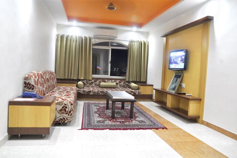 Sharan Hotel Shirdi Habitación foto
